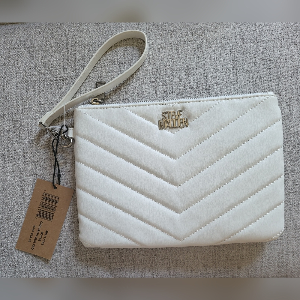 Steve Madden Cream Chevron Wristlet NWT